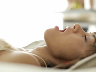 Luscious russian Vega will get her vag checked up