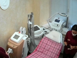 single mother will get her pussy waxed