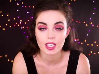 Brunette Solo Webcam Masturbation