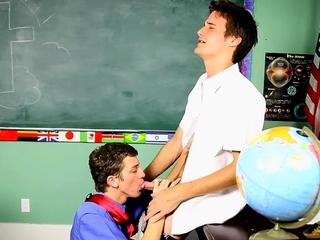 Lusty homo fellow bonks his teen ally throughout faculty time