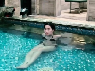 Novice Asian Solo Fucking On Cam