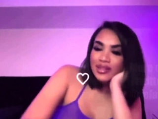 Asian hottie with good huge boobs