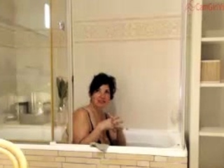 Candy newbie teen brunette woman do-it-yourself porn