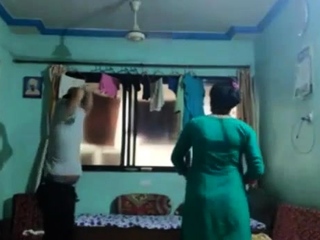 शादीशुदा चीटर औरत ने