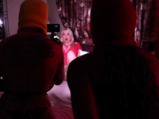 Leya will get a piggy welcome with Sabien, Gemini and Aspen