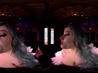 Morrigan From DarkStalkers Cosplay Porn