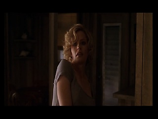 Elisabeth Shue scorching displaying us her cleavage whereas making out