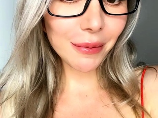 Huge Boobed Blonde Masturbates With A Dildo In The Rest room