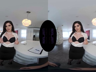 Keira Croft – Contract Evaluate #Vrsmartphone #pov #BigAss