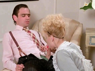 Mature brunette hookup beginner milf provides blowjob