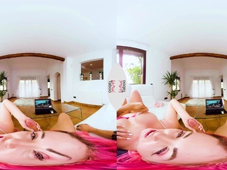 Newbie Blonde With BIG BOOBS Sizzling Free Cam Present