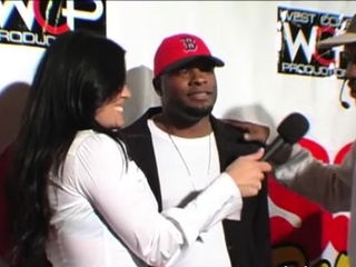 Placing brunette lady Sky Black will get the device