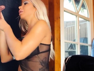 Glory gap blowjob novice passionate bj