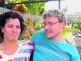 Kinky homosexual dude sucks his lover and rides his subrigid dick