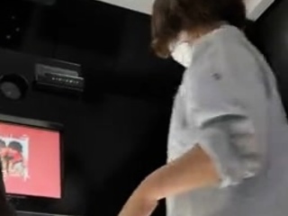 newbie asian flowerr flashing boobs on reside webcam