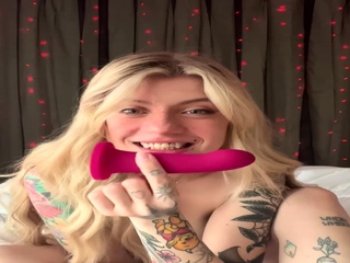 Newbie blonde girlfriend toyed and facialized