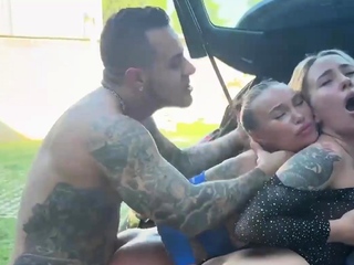 HARDCORE PORN – Celebrating bday with super-fucking-hot