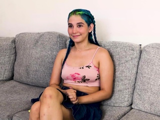 Latina teen gamer rough anal at casting