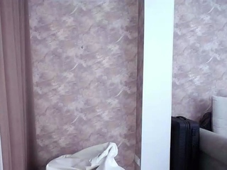 Wet tattooed raven babe Sahron with big boobs masturbates