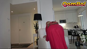 Fucking my hijabi stepsister after she finished cleaning the house