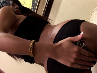 TGIRLS XXX Pretty Nan Striptease