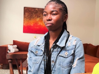 This EBONY TEEN would do anything for LA