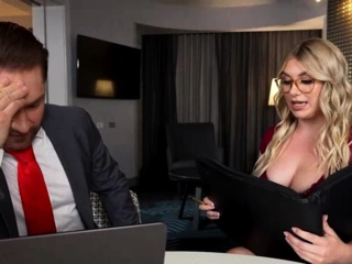 Married secretary fucks her boss during business trip