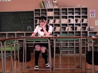 Kuroshima Rei The Sexy Student Whose Ass Twitches When