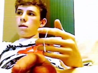 Big Dick Twink Masturbates on Webcam
