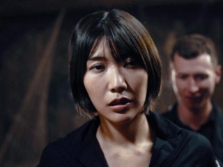 Vampire Asian Domination – Charlie Dean Mesmerizes Kyoko